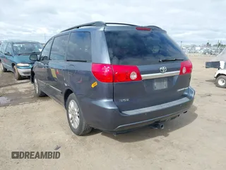 2008 Toyota Sienna XLE with VIN 5TDZK22C88S165100, listed as a IAAI auction lot 41744260 with 0 mi miles. Bid and sale history available at carsss.com. Image 3.