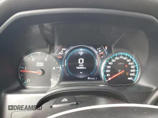 2017 GMC Sierra 2500HD Denali z VIN 1GT12UEY0HF114366, wystawiony jako Copart lot #54540275 z przebiegiem 78 066 mil mil oraz Szkoda całkowita • Salvage title. Historia ofert i sprzedaży dostępna na DreamBid. Obrazek 9.