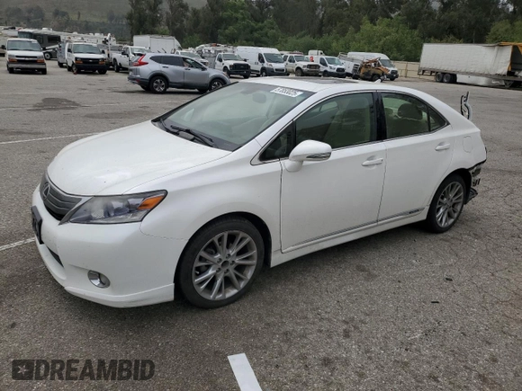 2010 Lexus HS 250h z VIN JTHBB1BA0A2021546, wystawiony jako Copart lot #57853025 z przebiegiem 150 157 mil mil oraz Szkoda całkowita • Salvage title. Historia ofert i sprzedaży dostępna na DreamBid. Obrazek 1.