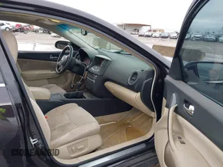 2013 Nissan Maxima SV with VIN 1N4AA5AP1DC843418, listed as a IAAI auction lot 41513744 with 105,881 mi miles and . Bid and sale history available at DreamBid. Image 5.