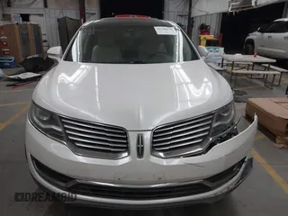 2017 Lincoln MKX Reserve with VIN 2LMPJ6LR0HBL13455, listed as a IAAI auction lot 41740678 with 70,038 mi miles. Bid and sale history available at carsss.com. Image 12.
