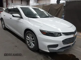 2018 Chevrolet Malibu LT z VIN 1G1ZD5ST4JF144318, wystawiony jako IAAI lot #42038913 z przebiegiem 96 900 mil mil oraz . Historia ofert i sprzedaży dostępna na DreamBid. Obrazek 1.