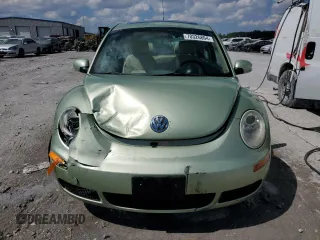 2008 Volkswagen New Beetle Coupe S with VIN 3VWRW31C38M501082, listed as a Copart auction lot 71196154 with 144,974 mi miles and Salvage Title. Bid and sale history available at carsss.com. Image 5.