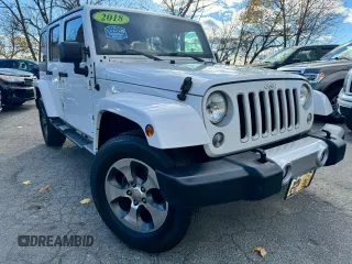 2018 Jeep Wrangler JK Unlimited Sahara with VIN 1C4HJWEG8JL893396, listed as a Copart auction lot 86017724 with 110,460 mi miles and Clean Title. Bid and sale history available at carsss.com. Image 1.