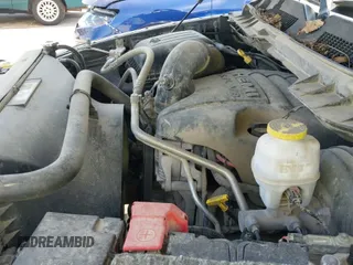 2018 Ram 1500 SSV z VIN 1C6RR7XT6JS294541, wystawiony jako IAAI lot #42482150 z przebiegiem 169 816 mil mil oraz . Historia ofert i sprzedaży dostępna na DreamBid. Obrazek 19.