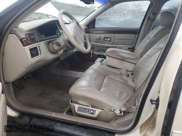 1998 Cadillac DeVille DHS z VIN 1G6KE54Y8WU764383, wystawiony jako Copart lot #43443235 z przebiegiem 169 691 mil mil oraz Szkoda całkowita • Salvage title. Historia ofert i sprzedaży dostępna na DreamBid. Obrazek 7.