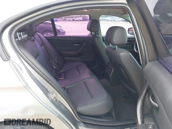 2011 BMW 3 Series 328i xDrive with VIN WBAPK5C50BA661292, listed as a IAAI auction lot 42495770 with 159,036 mi miles and . Bid and sale history available at DreamBid. Image 8.