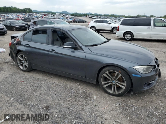 2013 BMW 3 Series 328i z VIN WBA3A5C59DF352539, wystawiony jako Copart lot #55279645 z przebiegiem 119 870 mil mil oraz Czysty tytuł • Clean title. Historia ofert i sprzedaży dostępna na DreamBid. Obrazek 4.