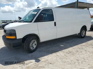 2019 Chevrolet Express Cargo Van with VIN 1GCWGBFP4K1336723, listed as a Copart auction lot 51256595 with 117,161 mi miles and Clean Title. Bid and sale history available at carsss.com. Image 1.