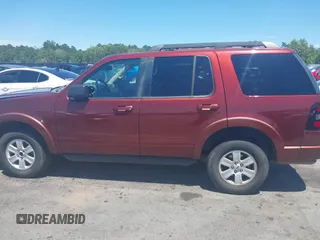 2010 Ford Explorer XLT z VIN 1FMEU6DE7AUA32162, wystawiony jako IAAI lot #42322017 z przebiegiem 201 238 mil mil oraz . Historia ofert i sprzedaży dostępna na DreamBid. Obrazek 14.