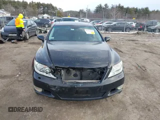 2010 Lexus LS 460 with VIN JTHCL5EFXA5006874, listed as a IAAI auction lot 41393546 with 177,007 mi miles and . Bid and sale history available at DreamBid. Image 13.