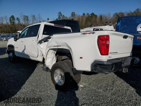 2023 Chevrolet Silverado 3500HD LT with VIN 1GC4YTEY1PF101520, listed as a Copart auction lot 46656335 with 61,875 mi miles and Clean Title. Bid and sale history available at carsss.com. Image 2.