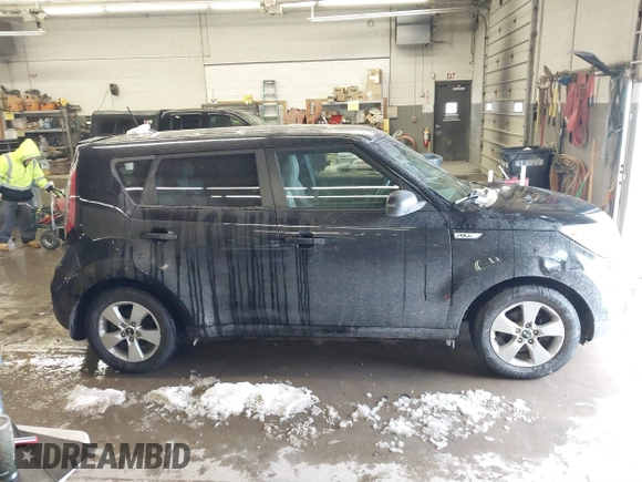 2018 Kia Soul with VIN KNDJN2A27J7893925, listed as a IAAI auction lot 41548667 with 73,592 mi miles. Bid and sale history available at carsss.com. Image 13.