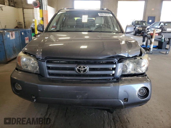 2007 Toyota Highlander w/3rd Row with VIN JTEDP21A970129098, listed as a Copart auction lot 55512315 with 187,344 mi miles and Salvage title. Bid and sale history available at DreamBid. Image 5.