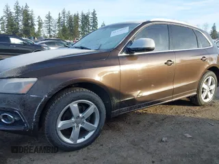 2011 Audi Q5 3.2L Premium Plus with VIN WA1DKAFP9BA031566, listed as a IAAI auction lot 41379022 with 148,942 mi miles. Bid and sale history available at carsss.com. Image 6.