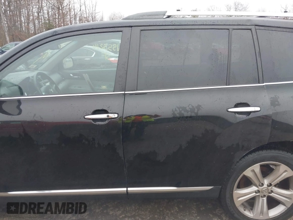 2013 Toyota Highlander Limited with VIN 5TDDK3EH2DS232226, listed as a IAAI auction lot 41553214 with 149,838 mi miles and . Bid and sale history available at DreamBid. Image 13.
