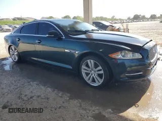 2012 Jaguar XJ XJL with VIN SAJWA2GB2CLV38276, listed as a Copart auction lot 57800995 with 84,358 mi miles and Clean title. Bid and sale history available at DreamBid. Image 4.