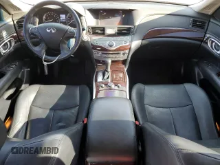 2016 Infiniti Q70 z VIN JN1BY1PP3GM631356, wystawiony jako Copart lot #49337675 z przebiegiem 105 540 mil mil oraz Szkoda całkowita • Salvage title. Historia ofert i sprzedaży dostępna na DreamBid. Obrazek 8.