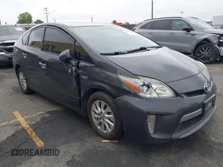 2012 Toyota Prius z VIN JTDKN3DP3C3019809, wystawiony jako IAAI lot #42433764 z przebiegiem 240 005 mil mil oraz . Historia ofert i sprzedaży dostępna na DreamBid. Obrazek 1.