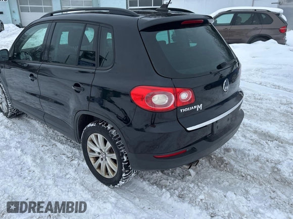 2011 Volkswagen Tiguan SEL with VIN WVGBV7AX7BW531576, listed as a Copart auction lot 44854455 with 224,729 mi miles and Clean Title. Bid and sale history available at DreamBid. Image 3.