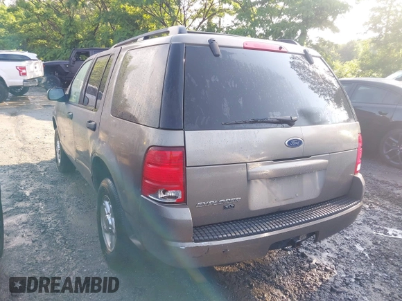 2004 Ford Explorer XLT with VIN 1FMZU73K24UC11292, listed as a IAAI auction lot 42237085 with 215,974 mi miles and . Bid and sale history available at DreamBid. Image 3.