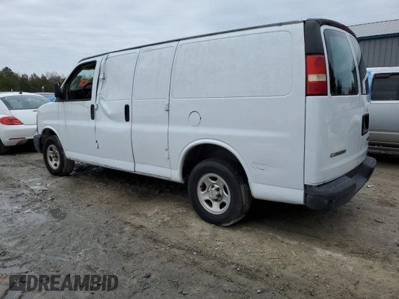2005 Chevrolet Express Cargo z VIN 1GCFG15X051168059, wystawiony jako Copart lot #88302095 z przebiegiem Nie podano mil oraz Szkoda całkowita • Salvage title. Historia ofert i sprzedaży dostępna na DreamBid. Obrazek 2.