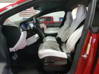 2016 Tesla Model X P90D with VIN 5YJXCAE4XGF011963, listed as a Copart auction lot 49993255 with 139,855 mi miles and Clean Title. Bid and sale history available at carsss.com. Image 7.