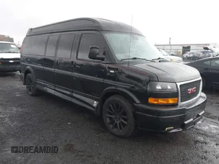 2019 GMC Savana Cargo z VIN 1GTW7BFG8K1335817, wystawiony jako IAAI lot #41035273 z przebiegiem 72 656 mil mil oraz . Historia ofert i sprzedaży dostępna na DreamBid. Obrazek 1.