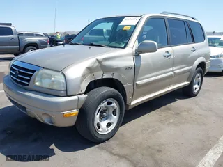 2003 Suzuki XL-7 Touring with VIN JS3TX92V534103046, listed as a IAAI auction lot 41978971 with 185,038 mi miles. Bid and sale history available at carsss.com. Image 17.
