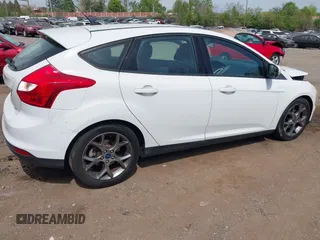 2014 Ford Focus SE with VIN 1FADP3K25EL251024, listed as a IAAI auction lot 42123157 with 74,311 mi miles and . Bid and sale history available at carsss.com. Image 4.
