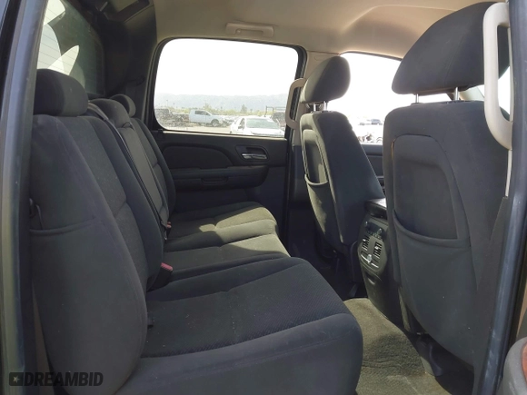2007 Chevrolet Avalanche LTZ with VIN 3GNFK12317G113566, listed as a IAAI auction lot 41939386 with 297,959 mi miles. Bid and sale history available at carsss.com. Image 8.
