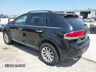 2013 Lincoln MKX with VIN 2LMDJ6JK6DBL44437, listed as a IAAI auction lot 41867123 with 89,386 mi miles and . Bid and sale history available at carsss.com. Image 3.