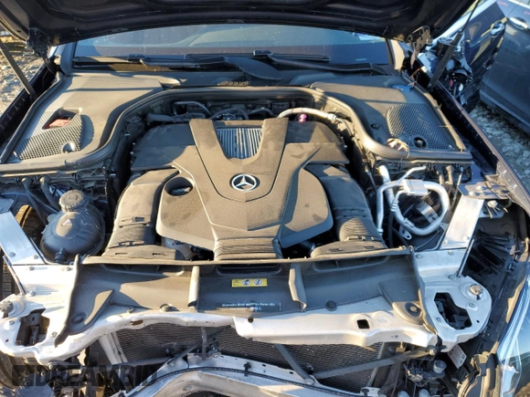 2019 Mercedes-Benz E-Class E 450 with VIN WDD1K6JB0KF079547, listed as a Copart auction lot 84010964 with 39,418 mi miles and Salvage Title. Bid and sale history available at carsss.com. Image 11.