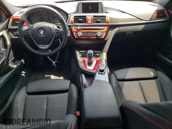 2018 BMW 3 Series 330i with VIN WBA8B9G5XJNU99426, listed as a Copart auction lot 58960805 with 358,602 mi miles and Salvage title. Bid and sale history available at DreamBid. Image 8.