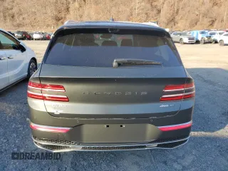 2025 Genesis GV80 Prestige with VIN KMUHEESC7SU212962, listed as a Copart auction lot 83525284 with 121 mi miles and Salvage Title. Bid and sale history available at DreamBid. Image 6.