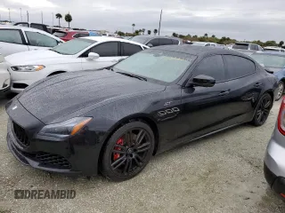 2022 Maserati Quattroporte GT z VIN ZAM56XPAXN1391103, wystawiony jako Copart lot #74222204 z przebiegiem Nie podano mil oraz Nie do naprawy • Non repairable. Historia ofert i sprzedaży dostępna na DreamBid. Obrazek 1.