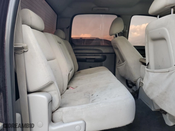 2008 Chevrolet Silverado 1500 LTZ with VIN 2GCEC13J281265476, listed as a Copart auction lot 44122675 with 302,715 mi miles and Salvage Title. Bid and sale history available at carsss.com. Image 10.