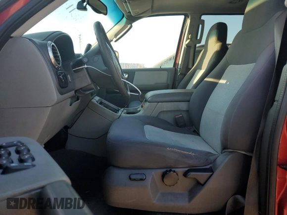 2004 Ford Expedition Special Service with VIN 1FMPU16L34LB10549, listed as a Copart auction lot 44750135 with 207,241 mi miles and Salvage Title. Bid and sale history available at carsss.com. Image 7.