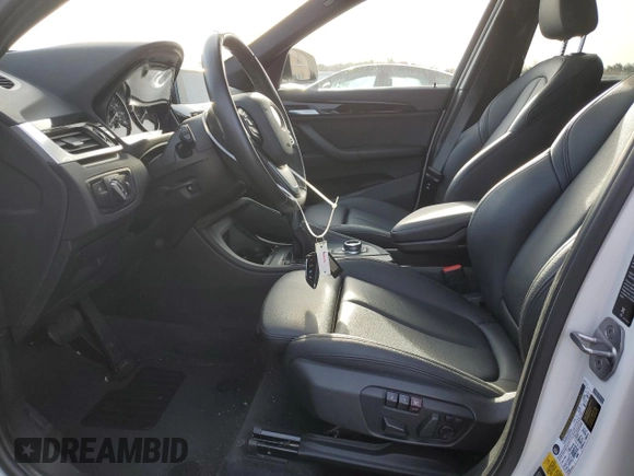 2018 BMW X1 xDrive28i with VIN WBXHT3C38J5K27008, listed as a Copart auction lot 45765683 with 21,876 mi miles. Bid and sale history available at carsss.com. Image 7.