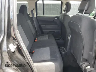 2015 Jeep Patriot Sport z VIN 1C4NJPBBXFD203960, wystawiony jako Copart lot #57860435 z przebiegiem 239 164 mil mil oraz Szkoda całkowita • Salvage title. Historia ofert i sprzedaży dostępna na DreamBid. Obrazek 11.