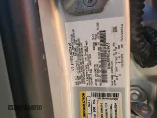 2017 Lincoln Continental Reserve z VIN 1LN6L9RP9H5629658, wystawiony jako Copart lot #58175245 z przebiegiem 91 197 mil mil oraz Szkoda całkowita • Salvage title. Historia ofert i sprzedaży dostępna na DreamBid. Obrazek 12.