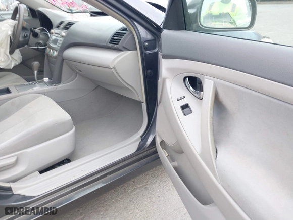 2009 Toyota Camry LE with VIN 4T1BK46K29U588245, listed as a IAAI auction lot 41463767 with 110,376 mi miles. Bid and sale history available at carsss.com. Image 5.