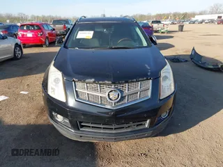 2010 Cadillac SRX Luxury Collection z VIN 3GYFNDEYXAS655420, wystawiony jako IAAI lot #42088766 z przebiegiem 235 033 mil mil oraz . Historia ofert i sprzedaży dostępna na DreamBid. Obrazek 13.