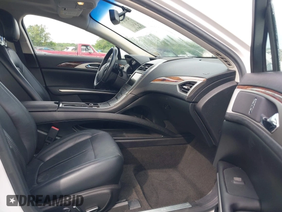 2015 Lincoln MKZ с VIN 3LN6L2G92FR605921, выставлен на аукционе IAAI как лот 42470145 с пробегом 174 569 миль миль и . История ставок и продаж доступна на DreamBid. Изображение 5.