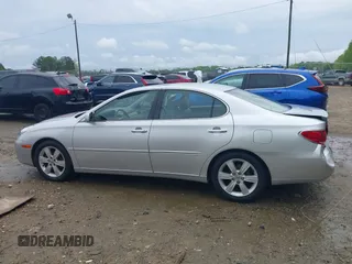 2005 Lexus ES 330 with VIN JTHBA30G855131626, listed as a IAAI auction lot 41979272 with 115,275 mi miles. Bid and sale history available at carsss.com. Image 14.