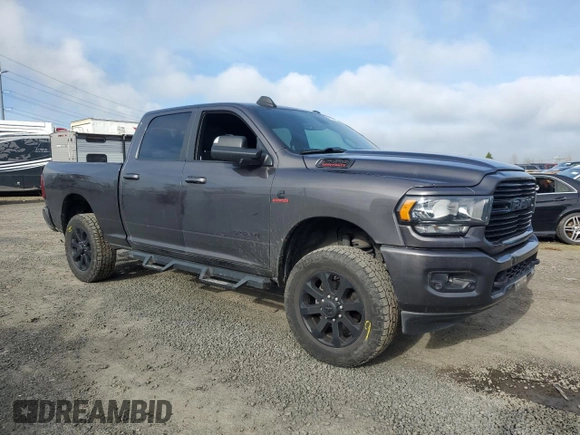 2021 Ram 2500 Big Horn z VIN 3C6UR5DL7MG561281, wystawiony jako Copart lot #49152245 z przebiegiem 77 429 mil mil oraz Szkoda całkowita • Salvage title. Historia ofert i sprzedaży dostępna na DreamBid. Obrazek 4.