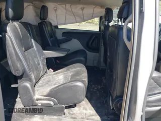 2015 Chrysler Town & Country Touring with VIN 2C4RC1BG7FR552317, listed as a IAAI auction lot 41972396 with Not Provided miles and . Bid and sale history available at carsss.com. Image 8.