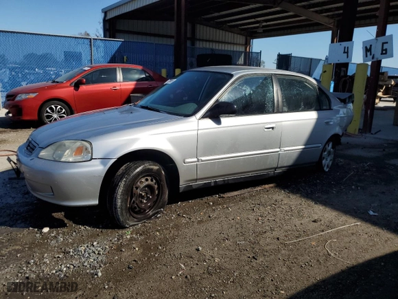 2000 Honda Civic VP with VIN 2HGEJ6614YH592338, listed as a Copart auction lot 44625655 with 124,155 mi miles and Salvage Title. Bid and sale history available at carsss.com. Image 1.