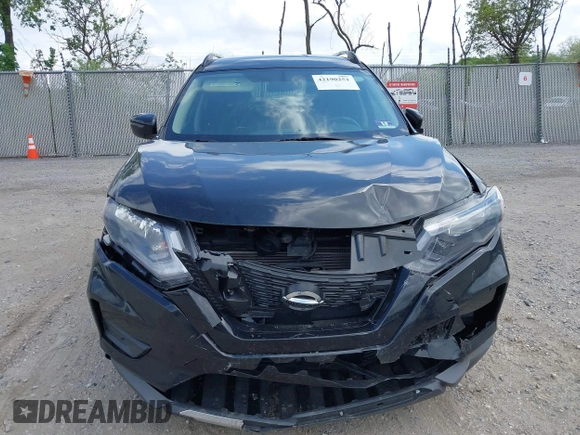 2017 Nissan Rogue SL z VIN 5N1AT2MV0HC816967, wystawiony jako IAAI lot #42190251 z przebiegiem 198 041 mil mil oraz . Historia ofert i sprzedaży dostępna na DreamBid. Obrazek 12.