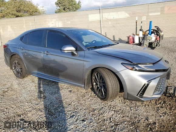 2025 Toyota Camry LE с VIN 4T1DBADK2SU510631, выставлен на аукционе Copart как лот 43218885 с пробегом 10 039 миль миль и Списание • Salvage title. История ставок и продаж доступна на DreamBid. Изображение 4.